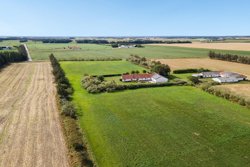 Vittrup Kirkevej 45, Vittrup, 9480 Løkken