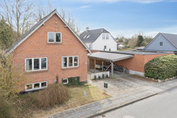 Gl Frijsenborgvej 36, 8450 Hammel