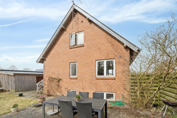 Gl Frijsenborgvej 36, 8450 Hammel