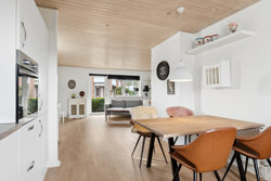 Vinkelvej 20, st. 8832 Skals