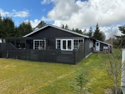 Bugten 13, Bratten, 9981 Jerup