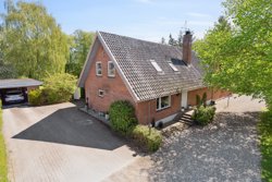 Damvej 4, Haldum, 8382 Hinnerup