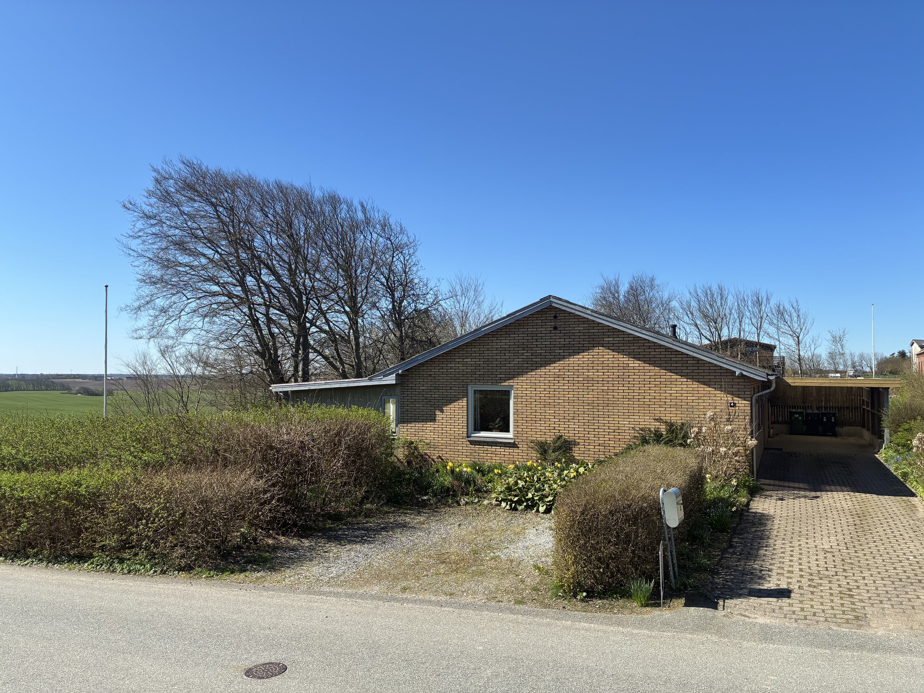 Villa på Tvedvej 4 7620 Lemvig.