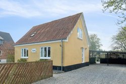 Lyngbyvej 73, 8570 Trustrup