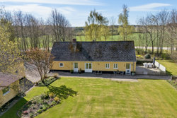Tostrupvej 10, Vive, 9560 Hadsund