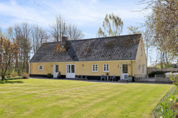 Tostrupvej 10, Vive, 9560 Hadsund
