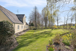 Tostrupvej 10, Vive, 9560 Hadsund