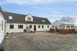 Randersvej 131, Syvveje, 8544 Mørke