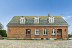 Fladstrupvej 20, Lyngby, 8570 Trustrup