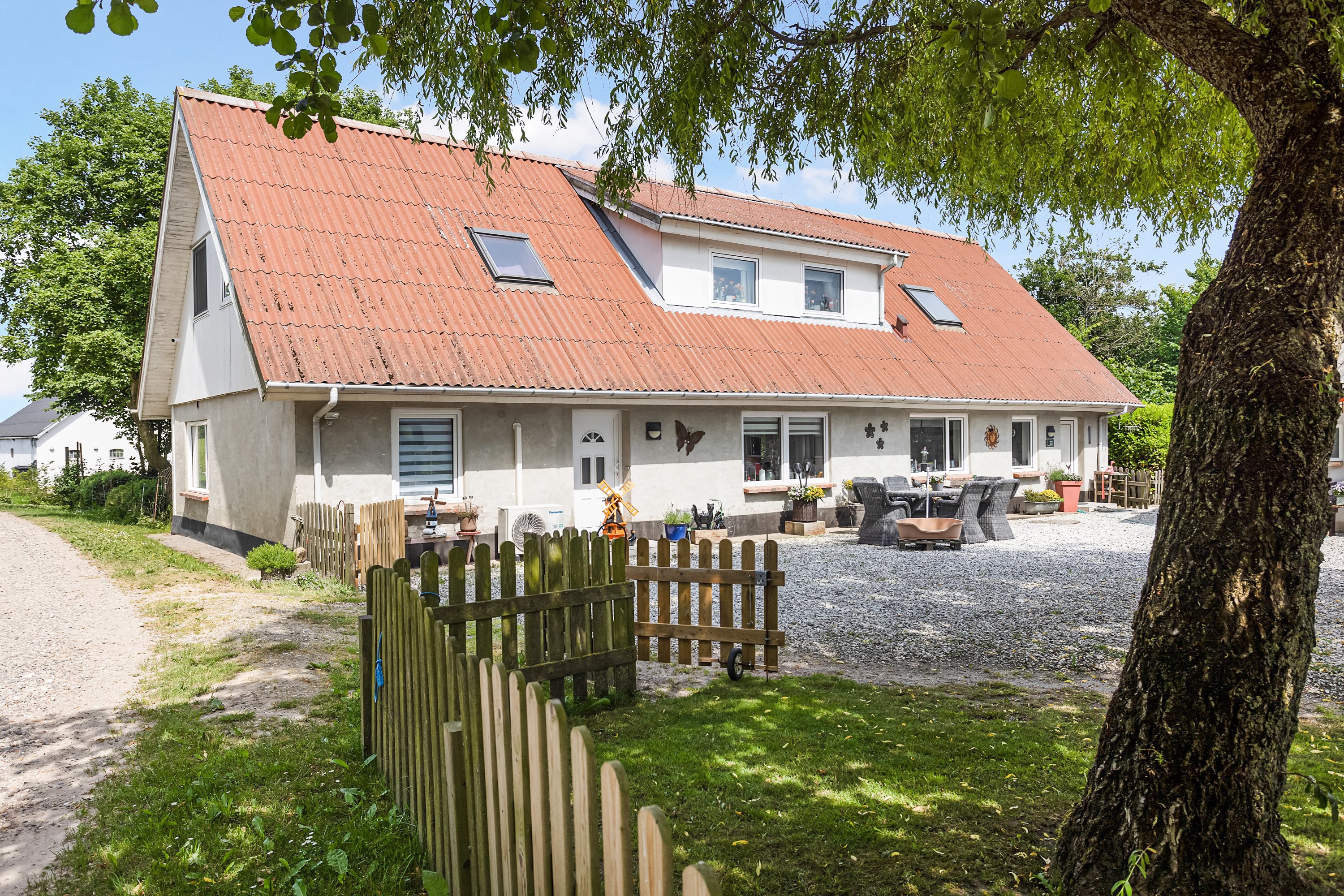 Landejendom på Trekroner 28 9700 Brønderslev.