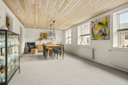 Langgade 5, 8350 Hundslund