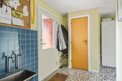 Langgade 5, 8350 Hundslund