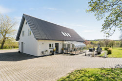 Slotsvej 5, 8860 Ulstrup