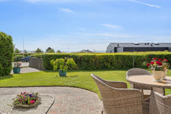 Blombjergvej 18, Følle Strand, 8410 Rønde
