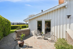 Blombjergvej 18, Følle Strand, 8410 Rønde