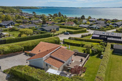 Blombjergvej 18, Følle Strand, 8410 Rønde