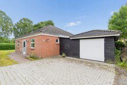 Hovedgaden 28, 8670 Låsby