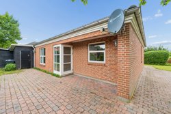 Hovedgaden 28, 8670 Låsby