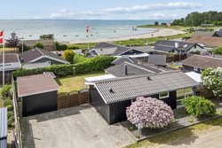 Løvsangervej 4, Følle Strand, 8410 Rønde