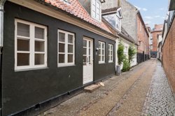 Lille Kirkestræde 4, 8900 Randers C