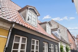 Lille Kirkestræde 4, 8900 Randers C