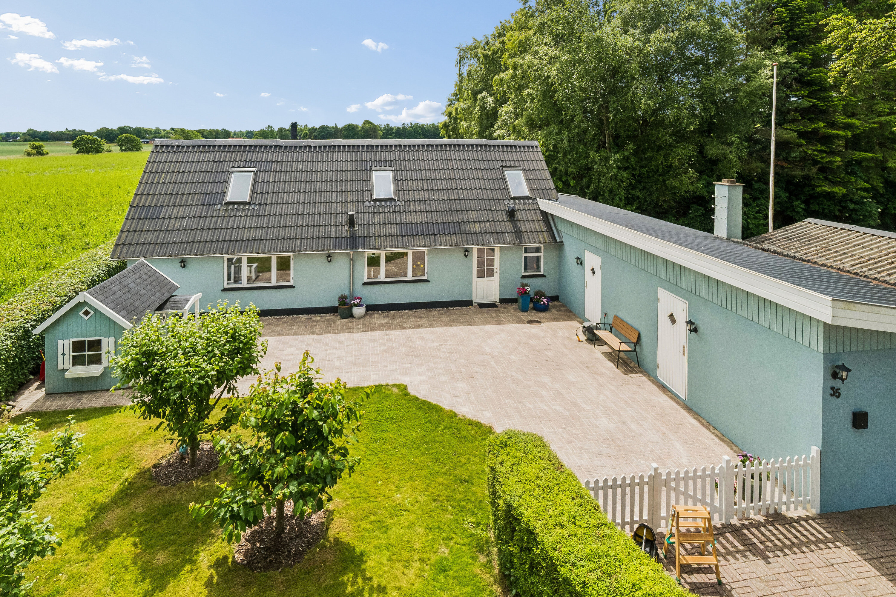 Villa på Solkærvej 35 8382 Hinnerup.