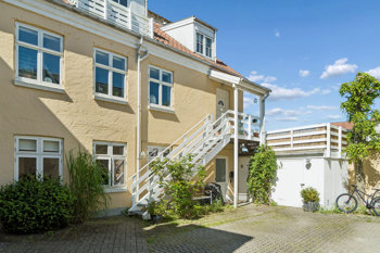 Apotekerstræde 6A, st 8900 Randers C