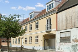 Apotekerstræde 6A, st 8900 Randers C