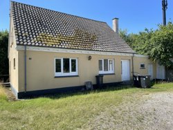 Solbjergvej 17, Øster Hurup, 9560 Hadsund