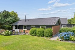 Stentofterne 12, 7600 Struer