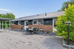 Stentofterne 12, 7600 Struer