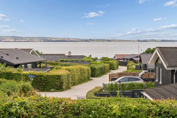 Vestervangsvej 9, 8410 Rønde