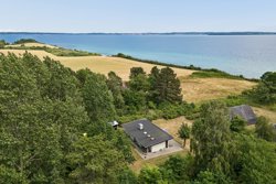 Ejner Holsts Vej 9, Bogens, 8400 Ebeltoft
