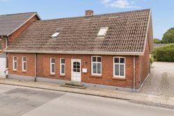 Vestre Hovedgade 3, 7560 Hjerm