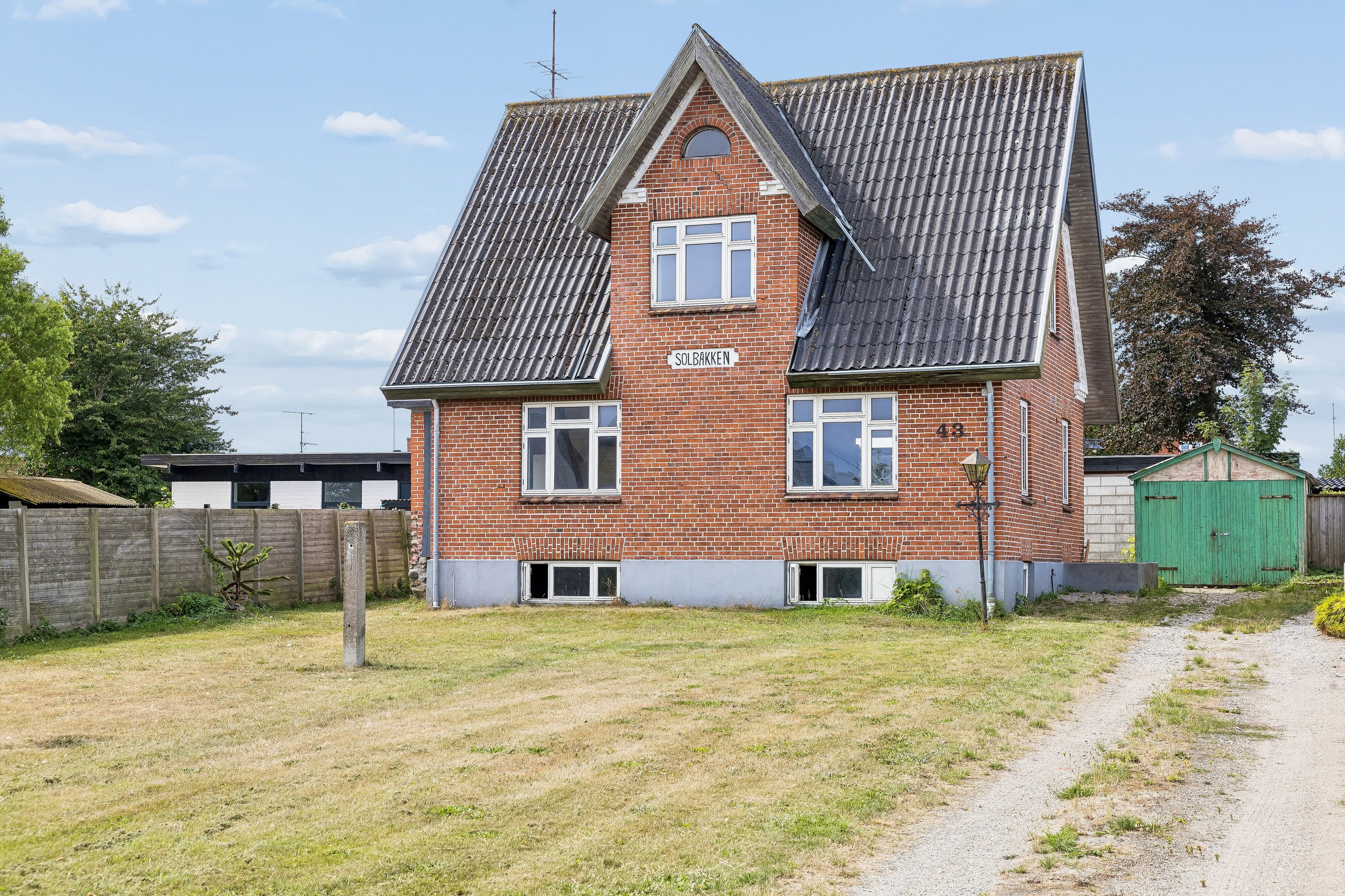 Villa på Strandvej 43 9970 Strandby.