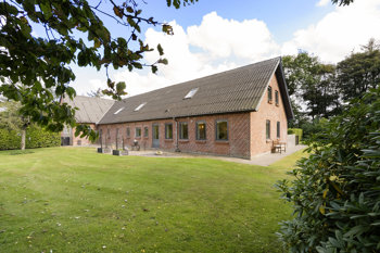 Herningvej 2, 6880 Tarm