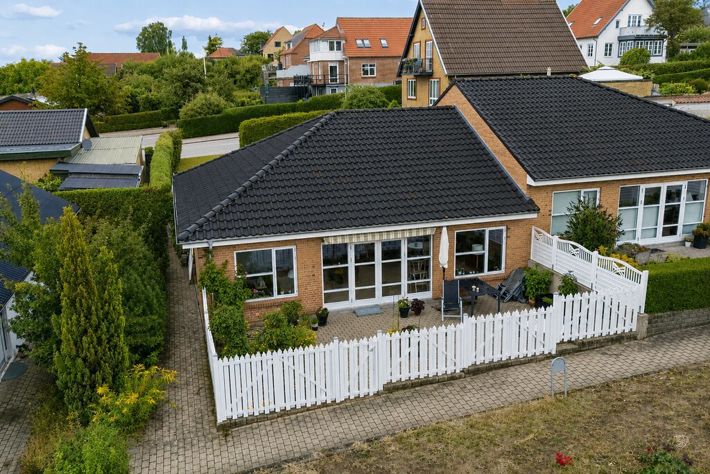 Rækkehus på Rønne Alle 3C 8410 Rønde.