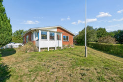 Damsbrovej 40, Norring, 8382 Hinnerup