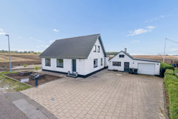 Hallundvej 260, Hallund, 9700 Brønderslev