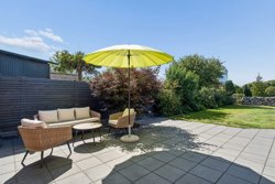 Langgade 5, 8350 Hundslund