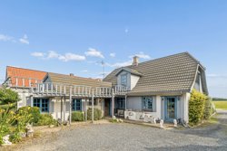 Rostvedvej 9, Rostved, 8410 Rønde