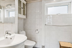 Rostvedvej 9, Rostved, 8410 Rønde