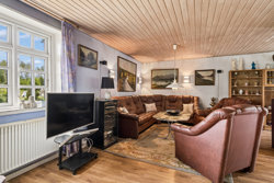 Rostvedvej 9, Rostved, 8410 Rønde