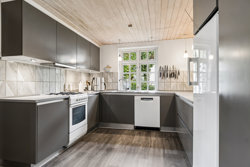 Rostvedvej 9, Rostved, 8410 Rønde