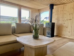 Stenvendervej 8, Følle Strand, 8410 Rønde
