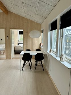 Stenvendervej 8, Følle Strand, 8410 Rønde