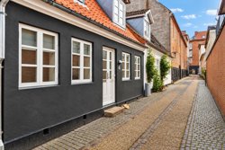 Lille Kirkestræde 4, 8900 Randers C