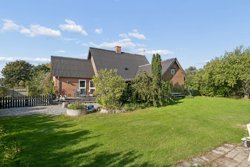 Nauhøjvej 12, Rostved, 8410 Rønde