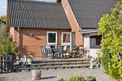 Nauhøjvej 12, Rostved, 8410 Rønde