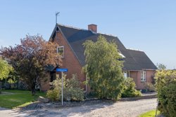 Nauhøjvej 12, Rostved, 8410 Rønde
